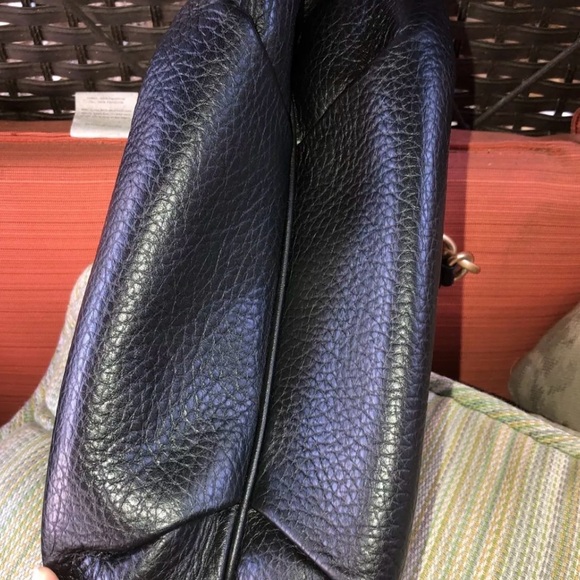 Shoulder Leather Bag With Heavy Metal Strap By Maxx New York. - Picture 6 of 6